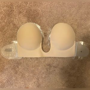 Women’s Size D Nude Sticky Boob’s